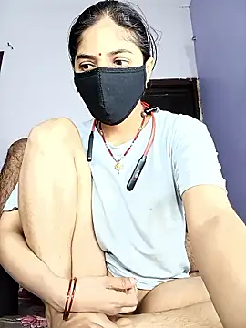 Snapshot of Curvy_Kavya chatting on 01-16-26, 01:37 Curvy Kavya online show from 01-16-26, 01:37