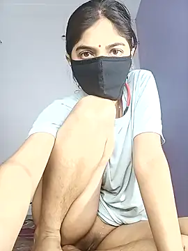 Snapshot of Curvy_Kavya chatting on 01-17-26, 03:06 Curvy Kavya online show from 01-17-26, 03:06