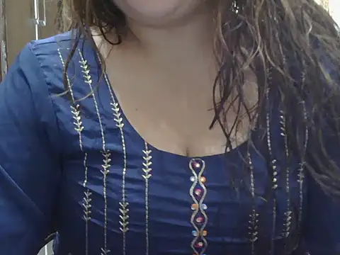 navdeepkour online show from 04-08-26, 04:56