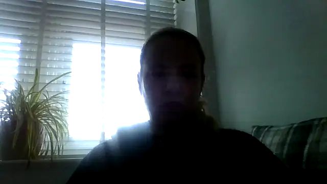 Snapshot of jennyblondeuk chatting on 03-03-26, 04:35 jennyblondeuk online show from 03-03-26, 04:35