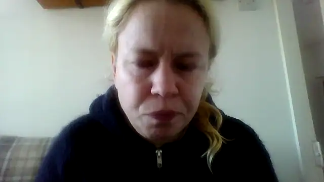 Snapshot of jennyblondeuk chatting on 03-04-26, 02:12 jennyblondeuk online show from 03-04-26, 02:12