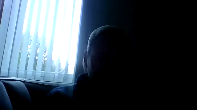 Snapshot of jennyblondeuk chatting on 03-18-26, 05:16 jennyblondeuk online show from 03-18-26, 05:16