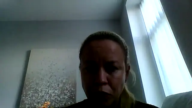 Snapshot of jennyblondeuk chatting on 03-25-26, 03:07 jennyblondeuk online show from 03-25-26, 03:07