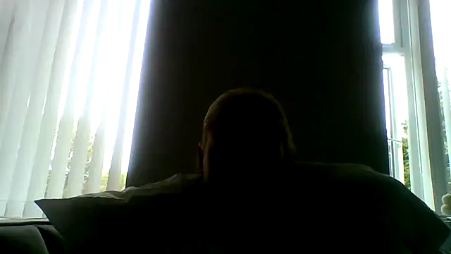 Snapshot of jennyblondeuk chatting on 04-01-26, 02:14 jennyblondeuk online show from 04-01-26, 02:14