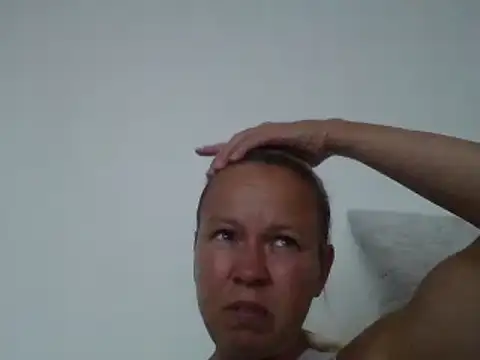 jennyblondeuk online show from 07-08-26, 03:27
