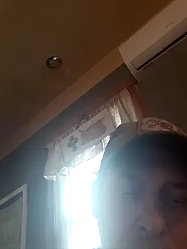 Snapshot of FragrantToe529 chatting on 02-17-26, 04:02 FragrantToe529 online show from 02-17-26, 04:02