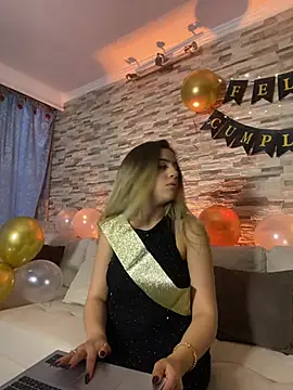 cute emmma online show from 03-24-26, 11:37