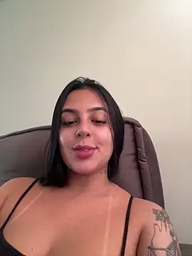 Snapshot of jujuarantes__2026 chatting on 04-29-26, 01:26 jujuarantes 2026 online show from 04-29-26, 01:26
