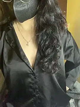 Sofiababy22 online show from 02-12-26, 11:00