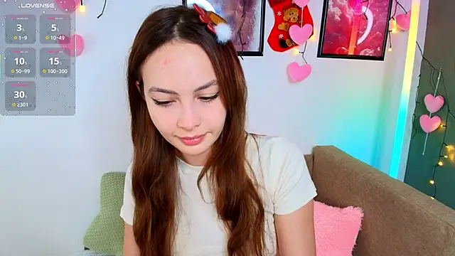 Snapshot of Adele_Farrell chatting on 12-23-25, 01:58 Adele Farrell online show from 12-23-25, 01:58