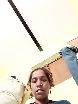 Karishma singh online show from 04-07-26, 02:39