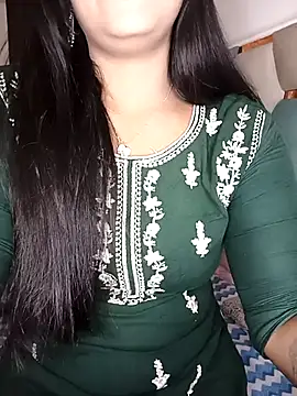 Deshi bhabhi143 online show from 05-25-26, 06:19