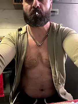 Snapshot of DamonSalvatore2 chatting on 01-08-26, 01:57 DamonSalvatore2 online show from 01-08-26, 01:57