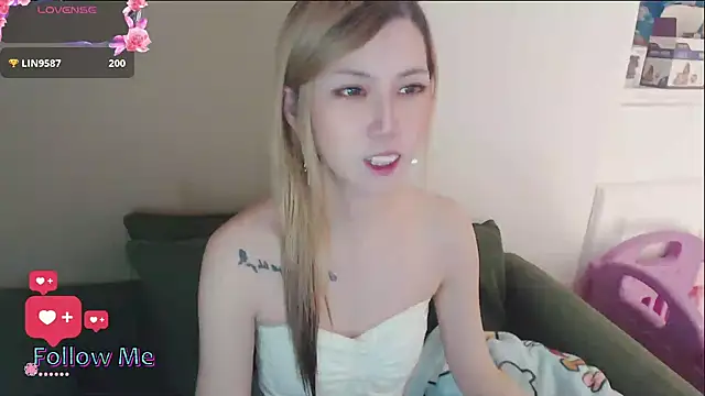 whitecat13 online show from 05-20-26, 10:32