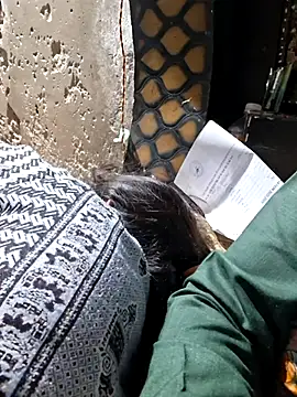 Radhacpl9528 online show from 02-18-26, 09:55