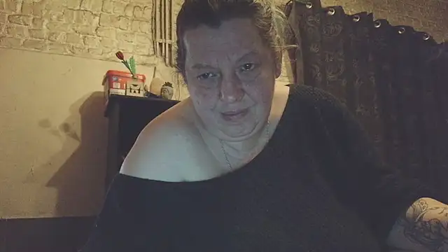 Snapshot of tigresse3 chatting on 05-15-26, 11:45 tigresse3 online show from 05-15-26, 11:45