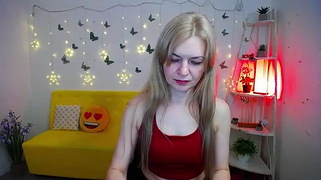 Snapshot of MelissaTyler chatting on 05-05-26, 11:18 MelissaTyler online show from 05-05-26, 11:18