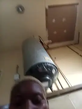 goldenstrips295 online show from 01-10-26, 03:47