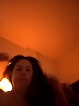 EdgedSleeve online show from 02-19-26, 07:54