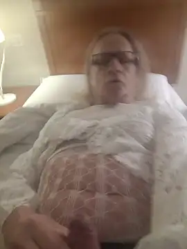 ModelAlexG online show from 01-08-26, 01:41