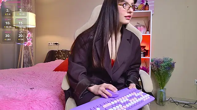 Snapshot of Mirellune chatting on 02-27-26, 08:09 Mirellune online show from 02-27-26, 08:09