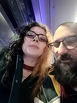 whatevaandissues online show from 04-17-26, 05:49