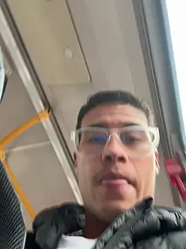 Latin Paisa Boy online show from 02-13-26, 01:07