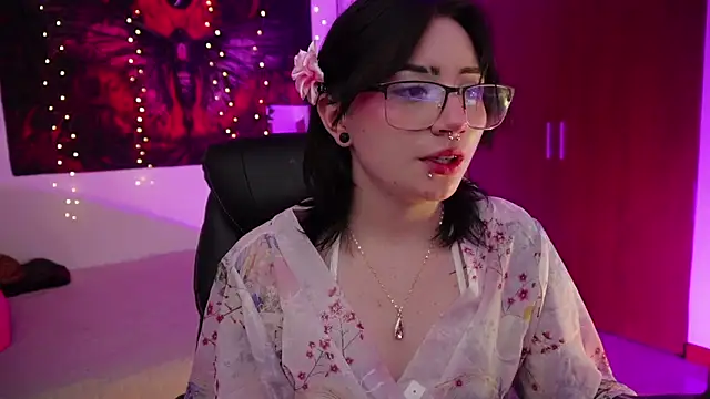 miami 18  online show from 04-10-26, 02:06