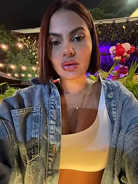 Snapshot of Irina_Velvett chatting on 02-14-26, 01:02 Irina Velvett online show from 02-14-26, 01:02