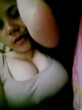 Snapshot of DIANAKUTE chatting on 03-25-26, 12:49 DIANAKUTE online show from 03-25-26, 12:49