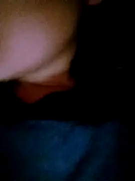 Snapshot of DIANAKUTE chatting on 04-11-26, 01:37 DIANAKUTE online show from 04-11-26, 01:37