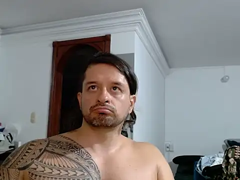 Snapshot of gonzzohunterr chatting on 03-15-26, 12:38 gonzzohunterr online show from 03-15-26, 12:38