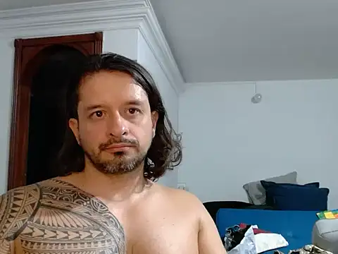 Snapshot of gonzzohunterr chatting on 03-21-26, 08:08 gonzzohunterr online show from 03-21-26, 08:08