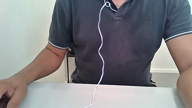 Snapshot of Moreno_Casado_Safado chatting on 06-24-26, 11:09 Moreno Casado Safado online show from 06-24-26, 11:09