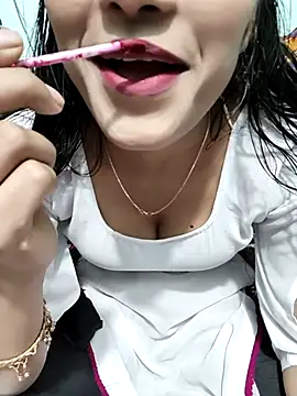 Yours-Zeenat online show from 02-27-26, 07:03