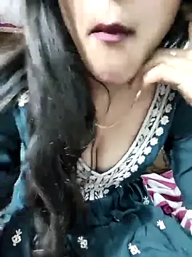 Snapshot of Yours-Zeenat chatting on 03-04-26, 06:25 Yours-Zeenat online show from 03-04-26, 06:25