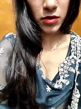 Snapshot of Yours-Zeenat chatting on 03-08-26, 07:17 Yours-Zeenat online show from 03-08-26, 07:17