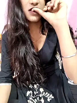 Snapshot of Yours-Zeenat chatting on 04-06-26, 10:49 Yours-Zeenat online show from 04-06-26, 10:49