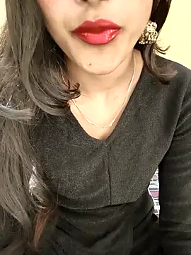 Snapshot of Yours-Zeenat chatting on 04-14-26, 04:18 Yours-Zeenat online show from 04-14-26, 04:18