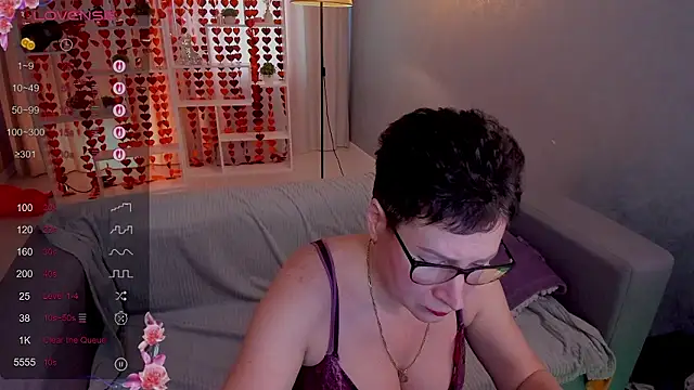 JennyMons online show from 02-12-26, 08:42