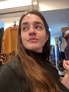 lele202526 online show from 04-10-26, 06:45