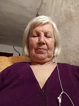 KlaudiaDarling online show from 03-07-26, 05:43