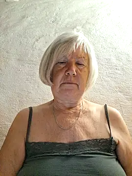 KlaudiaDarling online show from 06-27-26, 01:10