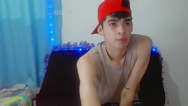 Snapshot of nico22love chatting on 01-31-26, 08:07 nico22love online show from 01-31-26, 08:07