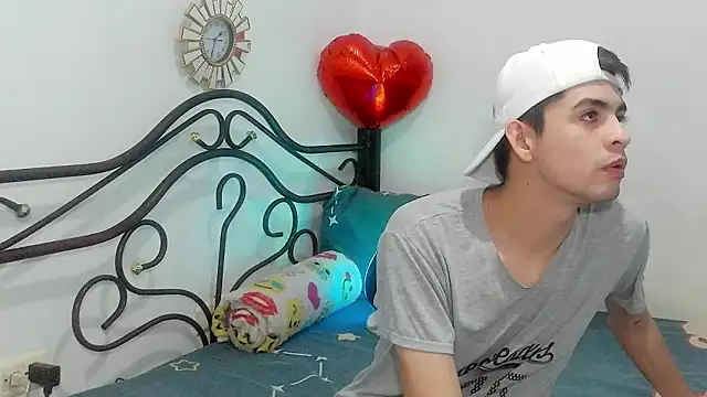 Snapshot of nico22love chatting on 03-01-26, 06:10 nico22love online show from 03-01-26, 06:10