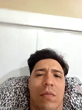 Snapshot of HoofedCylinder chatting on 02-18-26, 03:41 HoofedCylinder online show from 02-18-26, 03:41