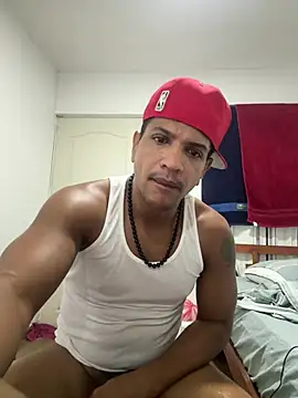 Snapshot of bigdick211292 chatting on 05-05-26, 12:40 bigdick211292 online show from 05-05-26, 12:40