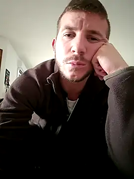 Snapshot of Angel-Boy30 chatting on 01-15-26, 11:04 Angel-Boy30 online show from 01-15-26, 11:04