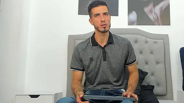 Snapshot of marc_ruffa chatting on 02-02-26, 07:45 marc ruffa online show from 02-02-26, 07:45