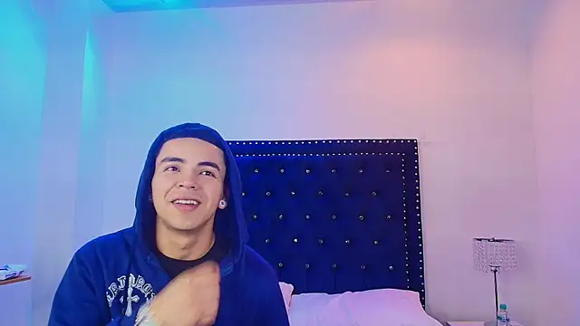 Jaden and sofia online show from 04-16-26, 03:07